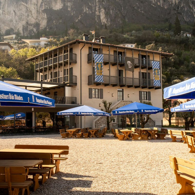 Augustiner Biergarten Garda Stube - https://gardastube.it/